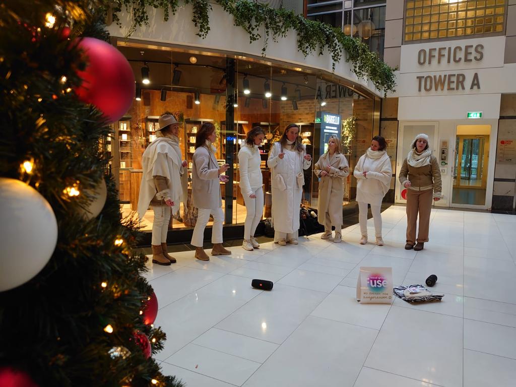 Fuse Christmas Caroling